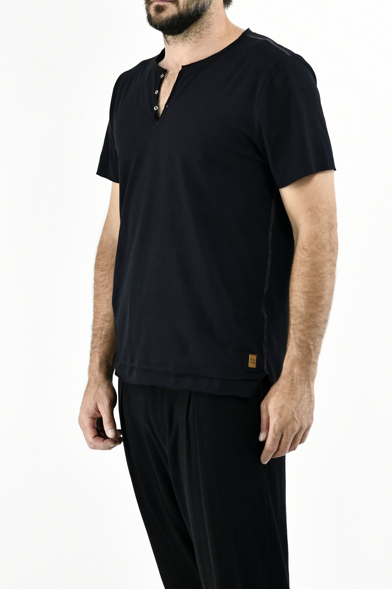 Menswear Black V Button T with Back Patch Print ZG5577