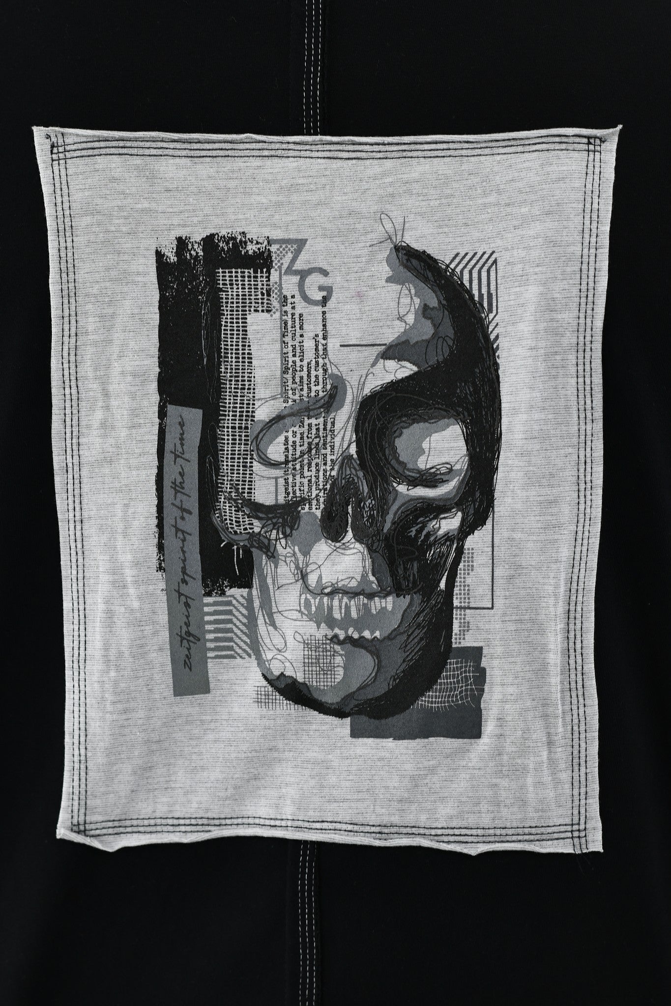 Menswear Black V Button T with Back Patch Print ZG5577