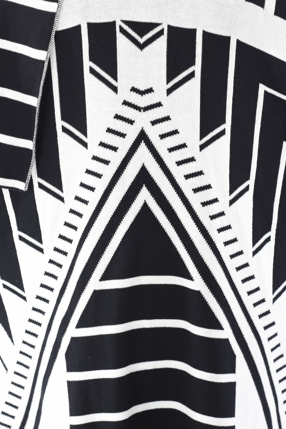 Mens Knitwear Chevron Poncho in Black/White ZG5321