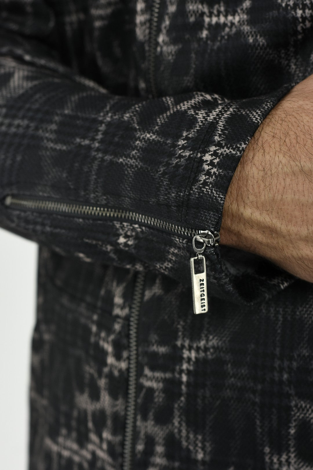 Mens Knit Zip Hooded Parka in Leopard and Houndstooth pattern ZG5347