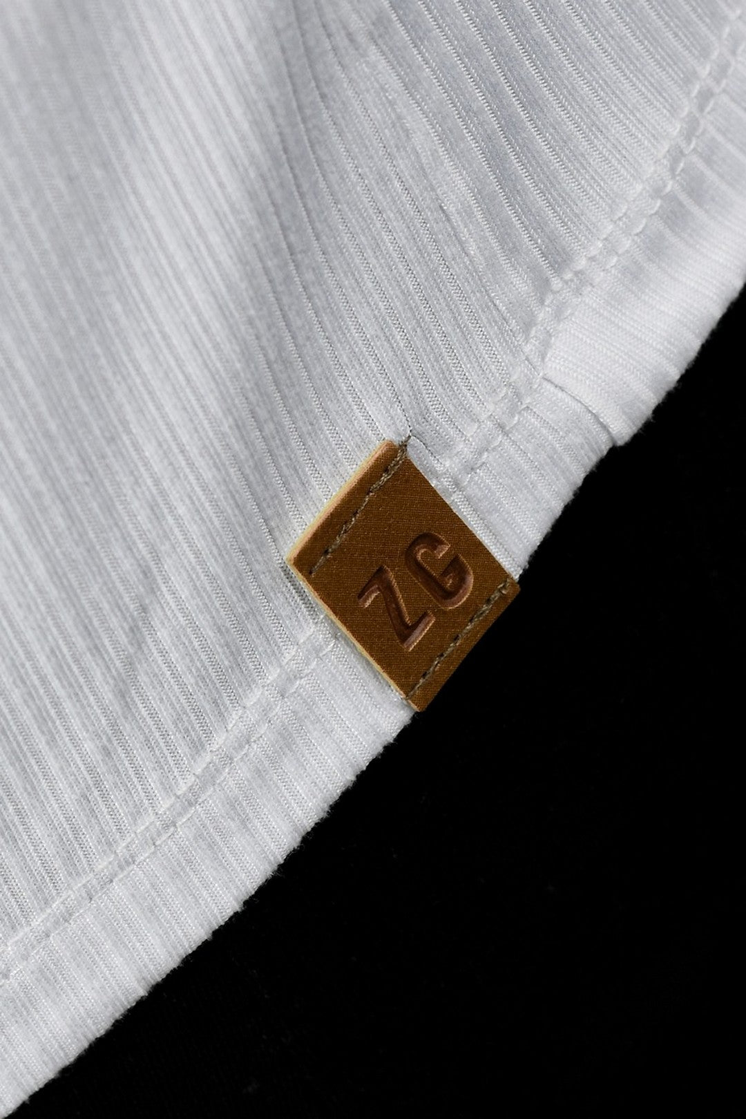 Mens White Rib Hem & Cutline Detail T ZG5395