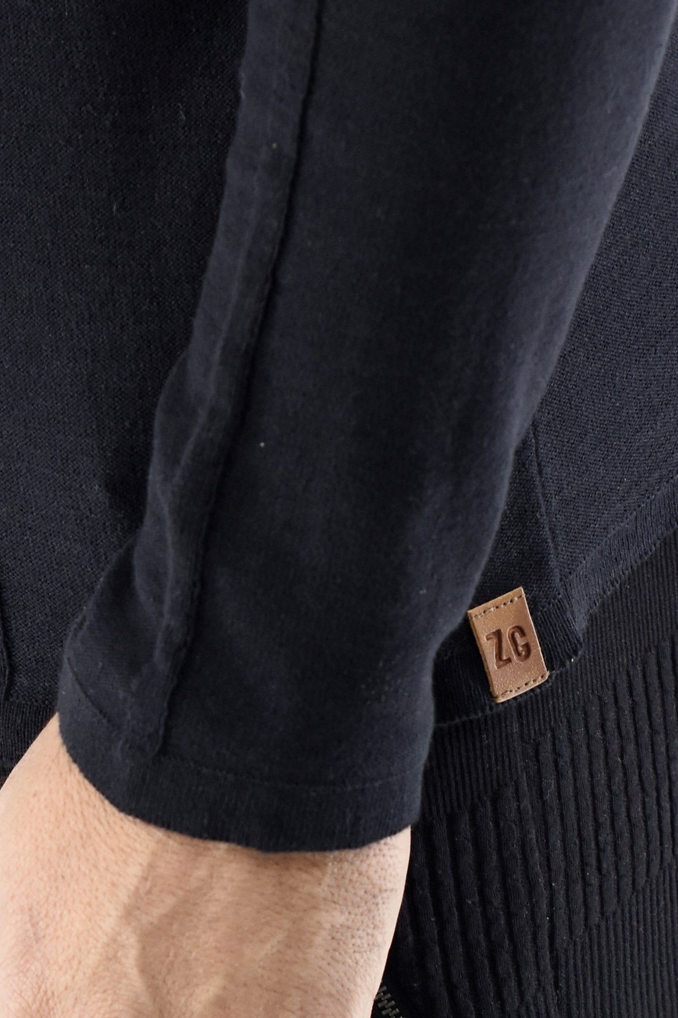 Mens Black Raised Rib Detail Cotton Summer Jersey ZG5461