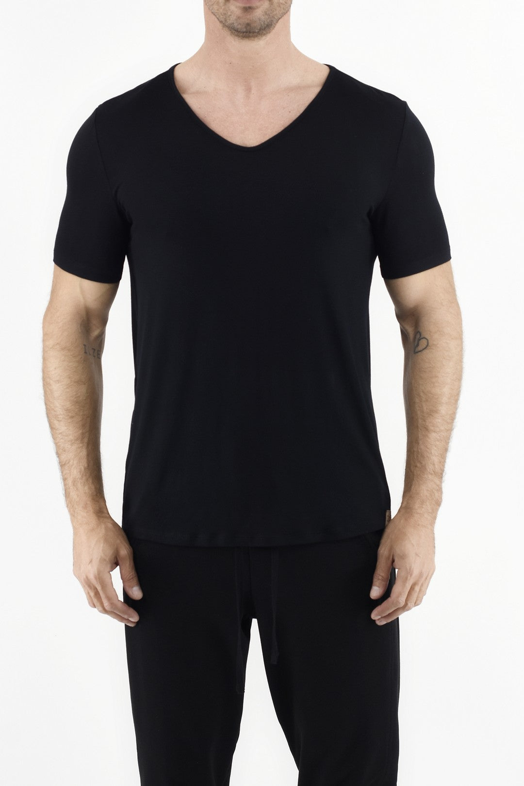 Mens Basix Black T ZG5388