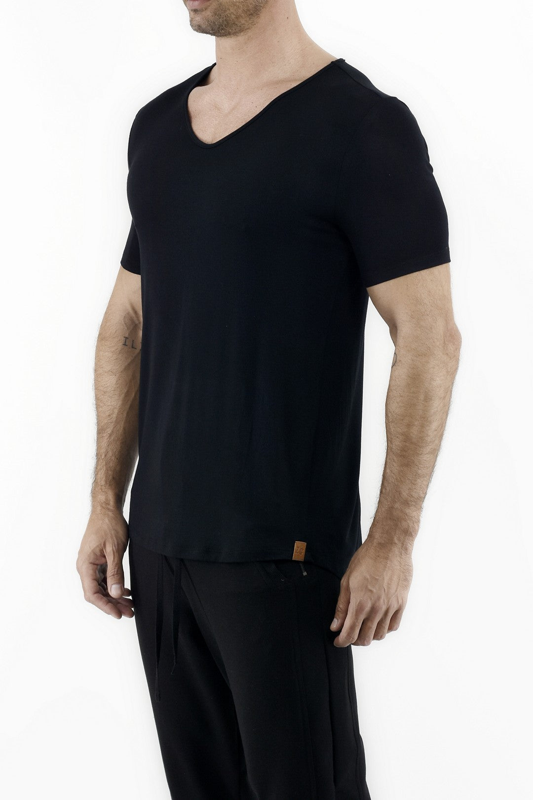 Mens Basix Black T ZG5388