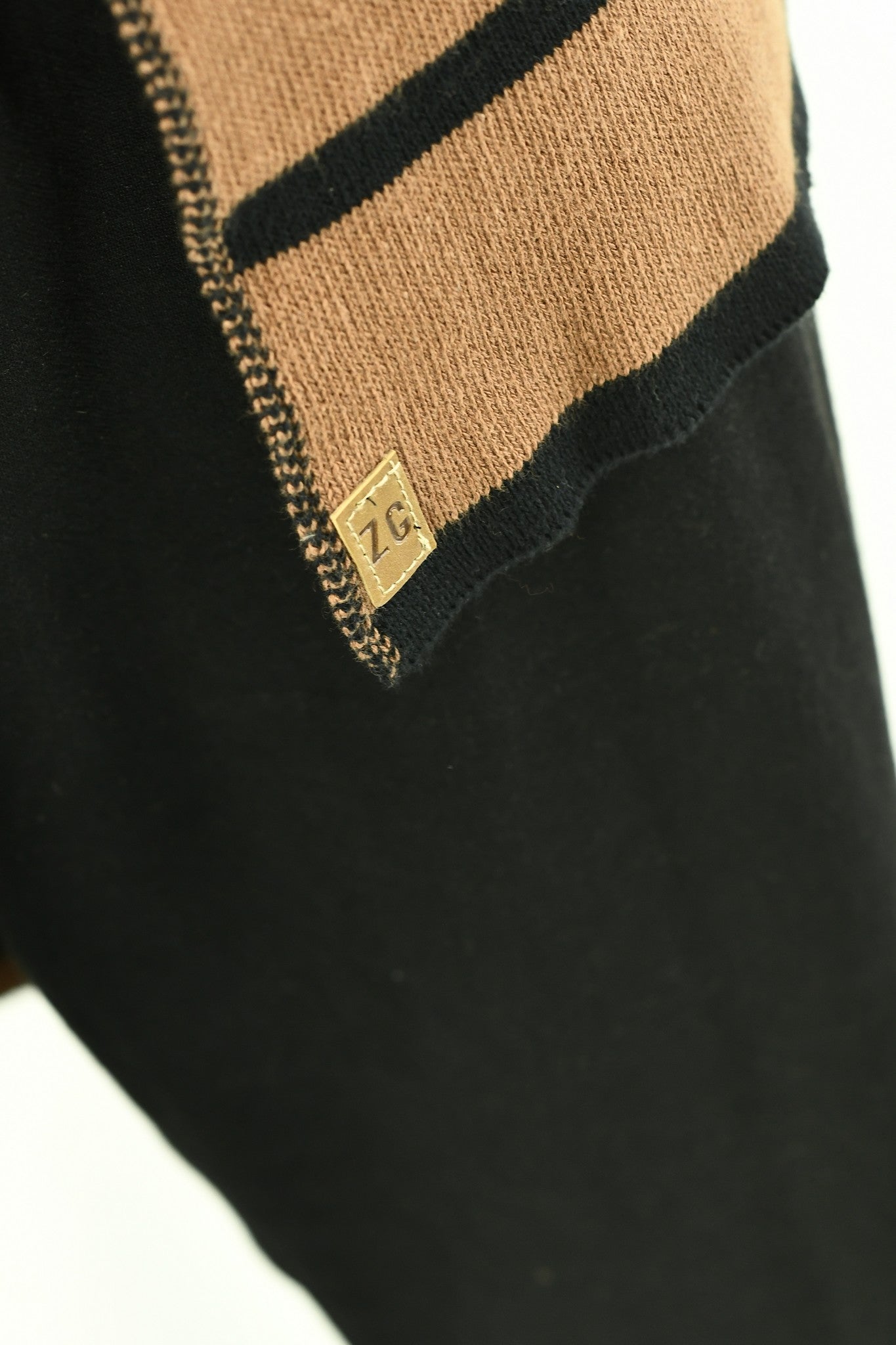Menswear Knitted Bronze and Black Chevron Poncho ZG5571
