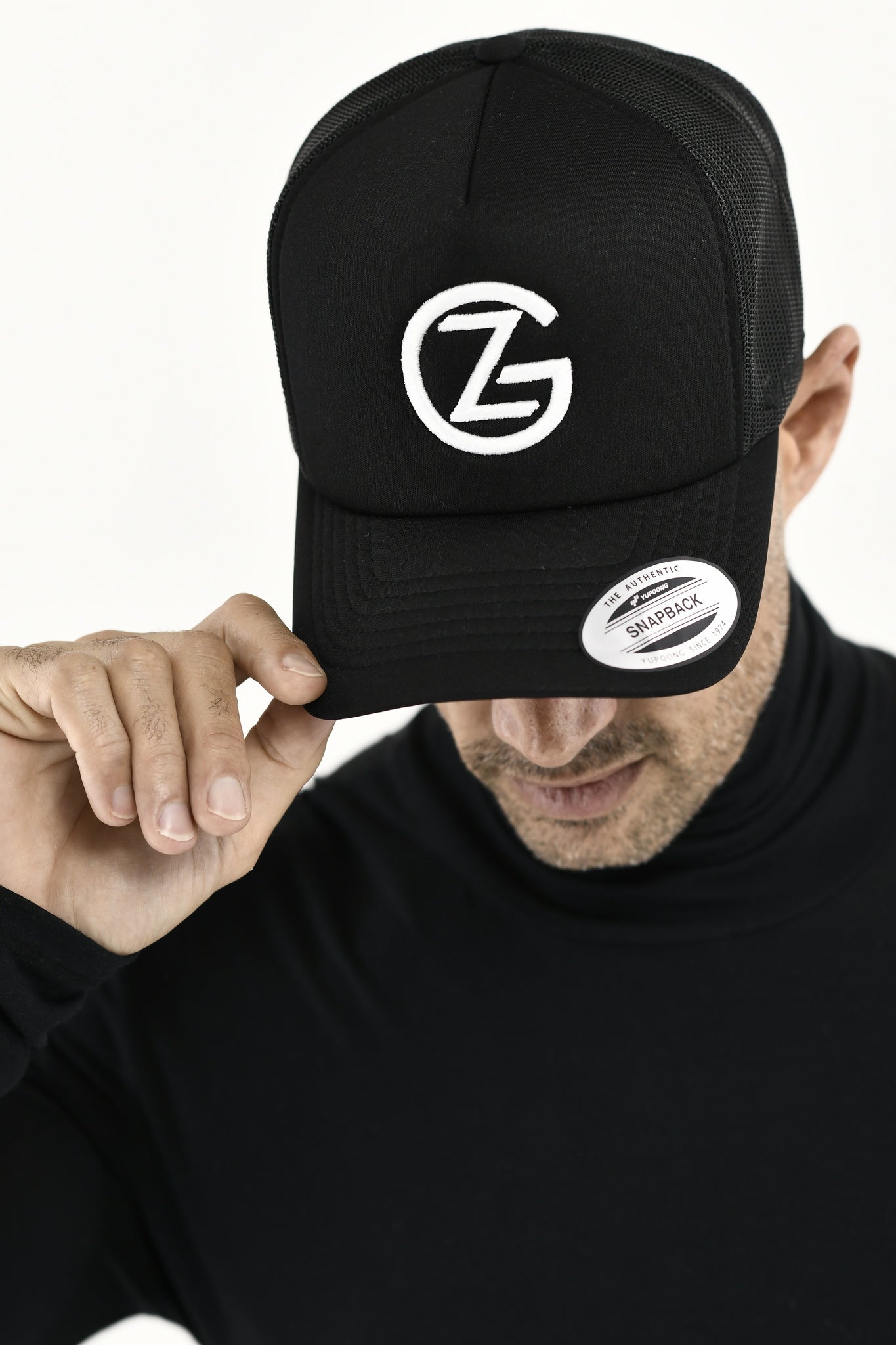 Zeitgeist Circle Logo Cap ZG5659