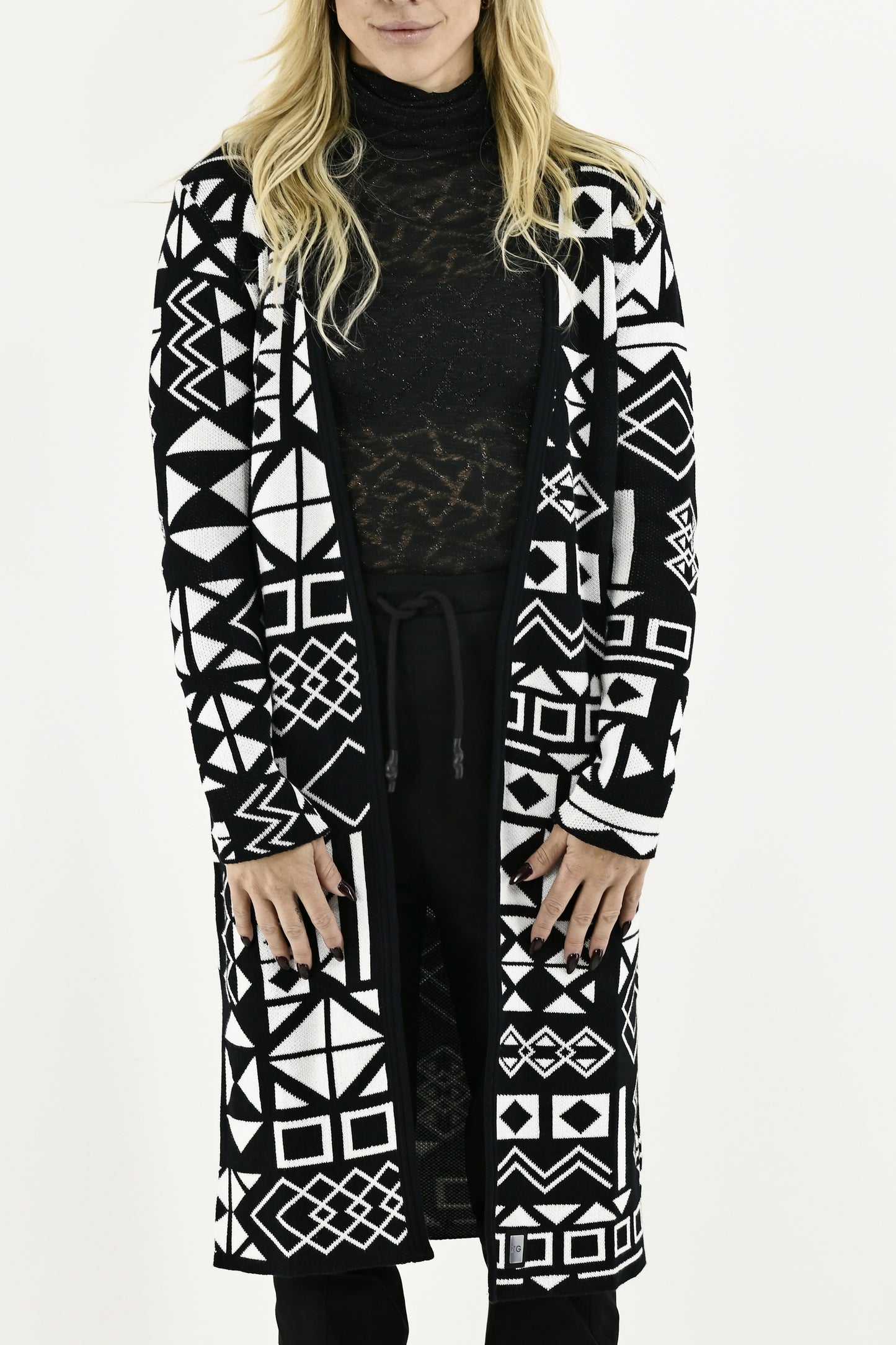 Ladies Long Geo Cotton Cardigan in Black and Off White ZG5619