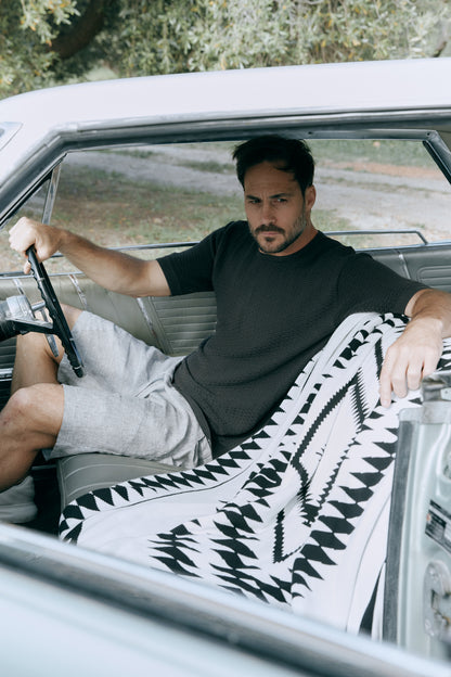 Black and White 100% Organic Cotton Throw / Blanket ZG5756