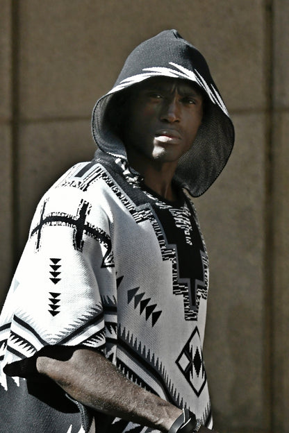 Men’s Hooded Poncho in Black White and Grey ZG5605