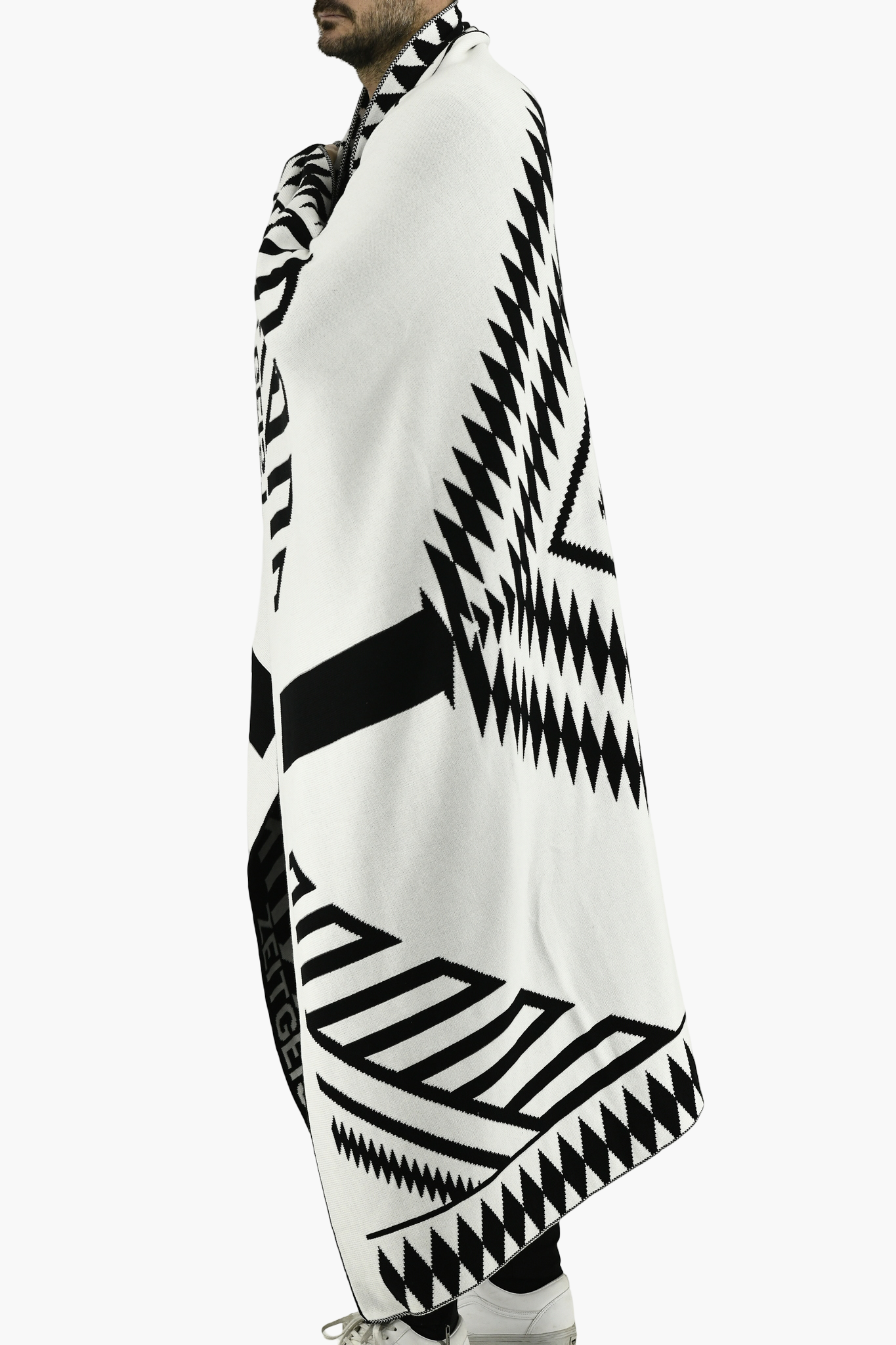 Black and White 100% Organic Cotton Throw / Blanket ZG5756