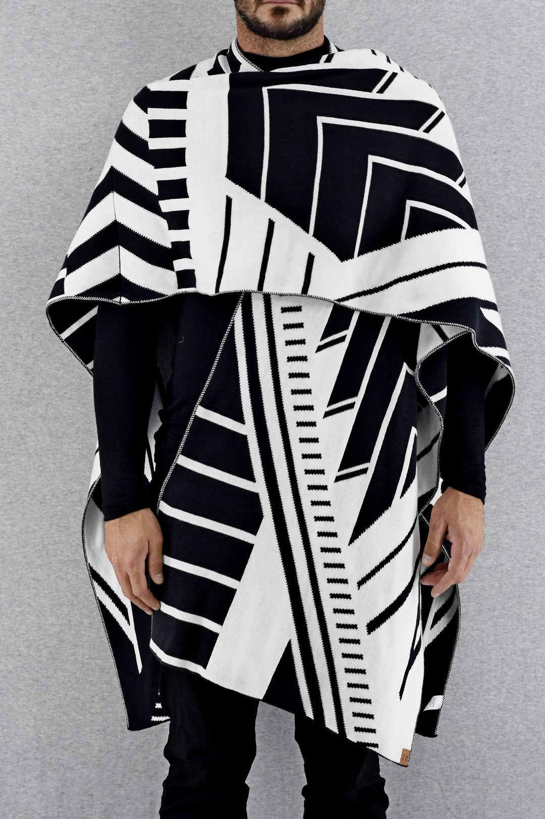 Mens Knitwear Chevron Poncho in Black/White ZG5321