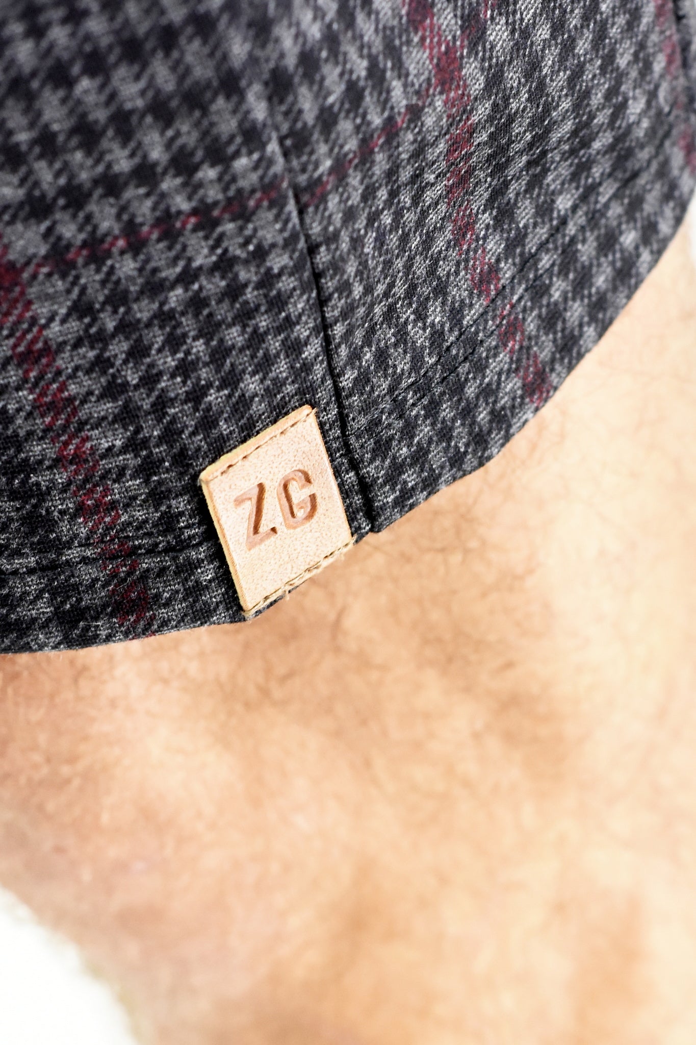 Mens Black/Grey/Red Drawcord shorts with Zip Pocket ZG5509